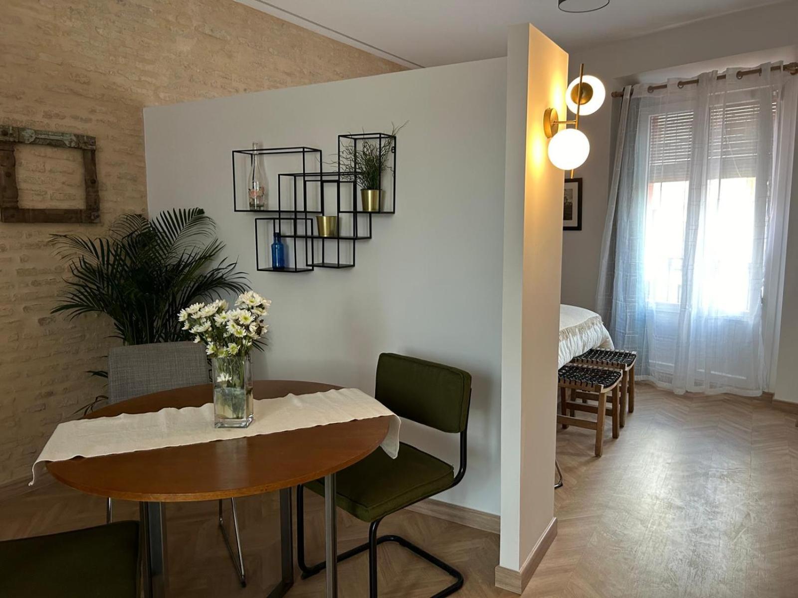 Center Apartment Fully Eqquiped Opcional Breakfast セビリア エクステリア 写真